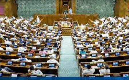 लोकसभा से वक्फ संशोधन बिल पारित, आज राज्यसभा में होगा पेश