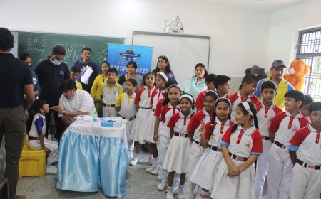 रोटरी क्लब के शिविर में शिवालिक स्कूल के बच्चों के दांतों और आंखों की जांच