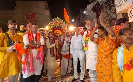 फुलट्टी चौक पर 1100 दीपों से जगमग हुआ मां अंजनी धाम, भव्य शोभायात्रा