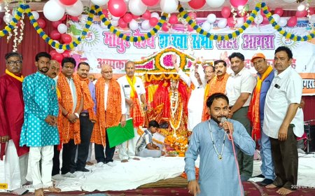 माथुर वैश्य शाखा सभा की माता की चौकी में प्रबुद्धजनों का सम्मान