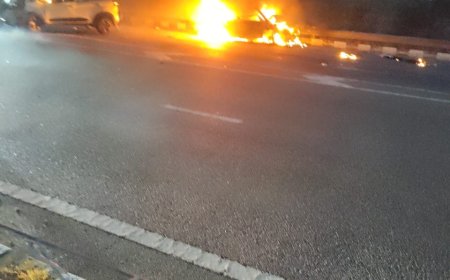 आगरा-लखनऊ एक्सप्रेसवे पर हादसा, कार में लगी आग, चार घायल