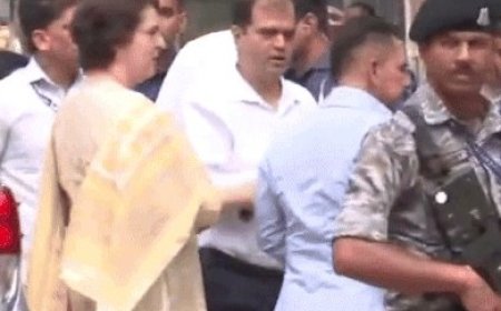 रॊबर्ट वाड्रा से ईडी ने लगातार दूसरे दिन की पूछताछ, प्रियंका गांधी रहीं साथ