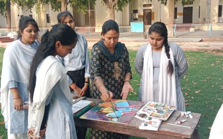 आगरा कॉलेज की चित्रकला कार्यशाला में विद्यार्थियों ने कला से रचा सृजन का संसार