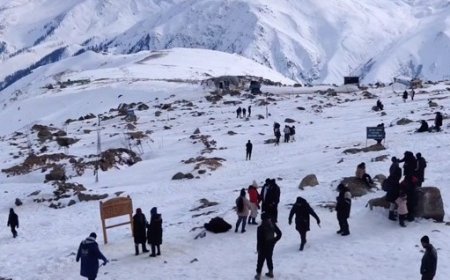 पहलगाम हमले का असर: आगरा वाले धड़ाधड़ कैंसिल करा रहे कश्मीर की बुकिंग