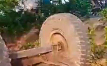 टायर फटने से ट्रैक्टर ट्राली पलटी, कई घायल, दो की हालत गंभीर