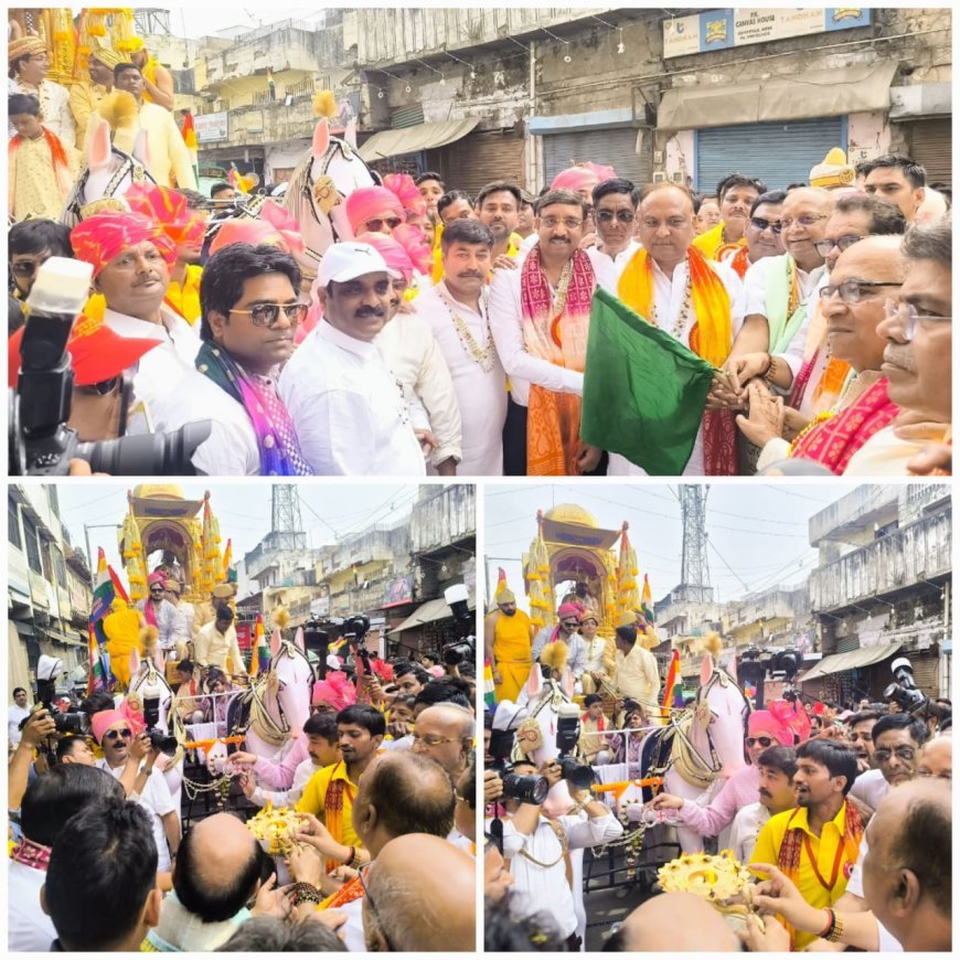 जन्म कल्याणक पर निकली भव्य शोभायात्रा से महावीरमय हुआ आगरा   