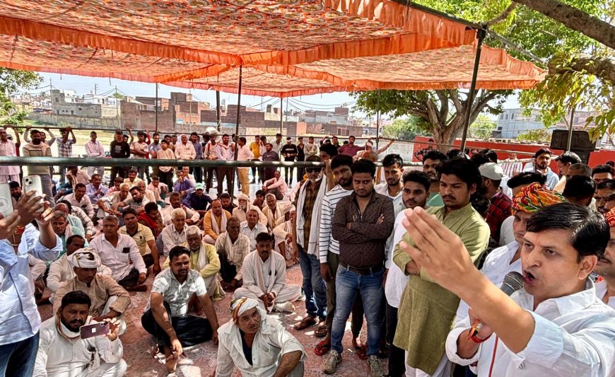 जाट महापंचायत का ऐलान: मांगें नहीं मानीं तो आगरा के किले पर करेंगे चढ़ाई