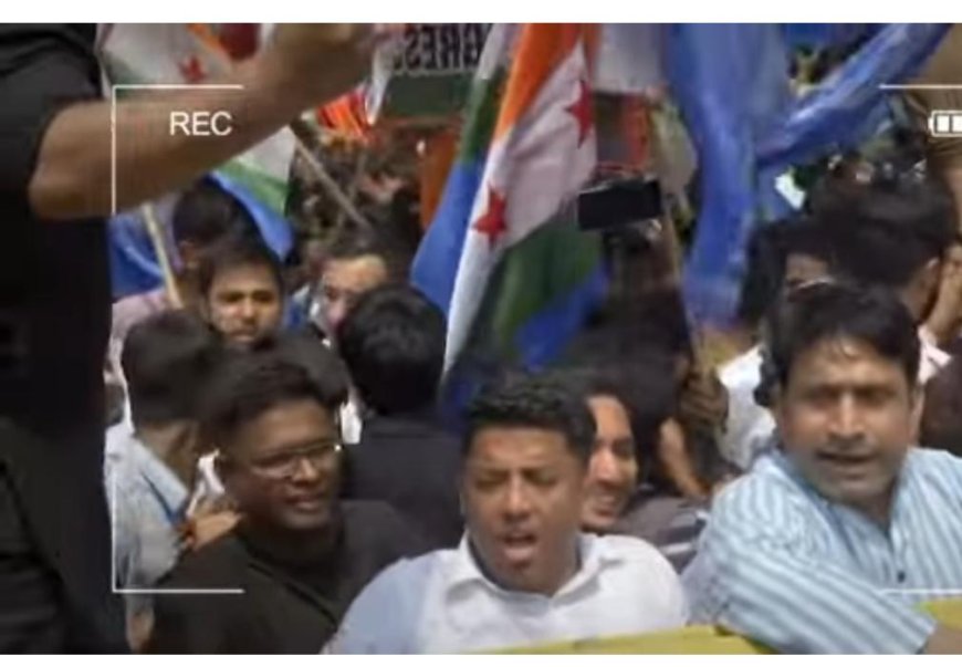 सोनिया-राहुल पर चार्जशीट के खिलाफ कांग्रेस ने किया देशव्यापी विरोध प्रदर्शन