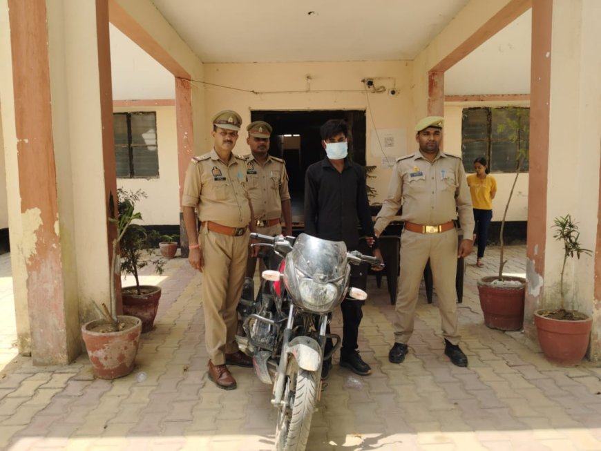 आगरा पुलिस ने चोरी की बाइक के साथ एक को किया गिरफ्तार