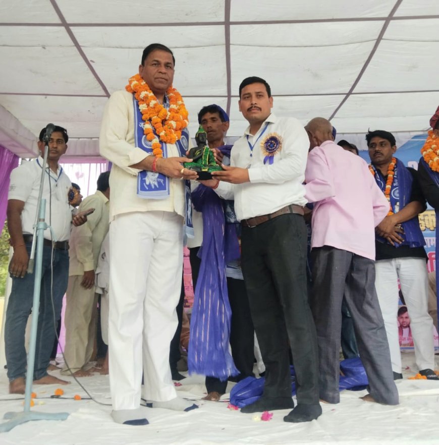 शमसाबाद में धूमधाम से मनाई गई बाबा साहब की 134वीं जयंती, शोभायात्रा में उमड़ी भीड़