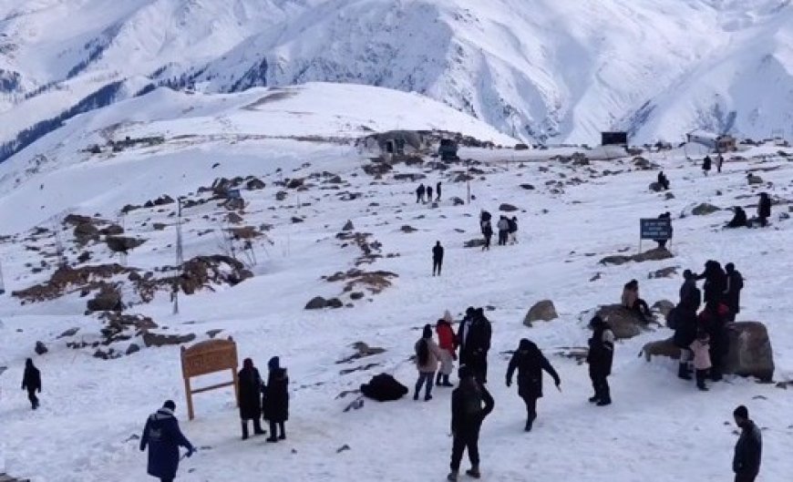 पहलगाम हमले का असर: आगरा वाले धड़ाधड़ कैंसिल करा रहे कश्मीर की बुकिंग