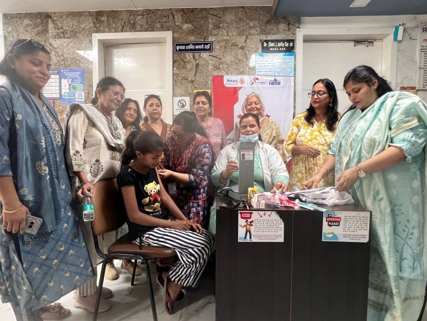 आगरा में बेटियों को मिला जीवन सुरक्षा का टीका, रोटरी क्लब ने लगाया सर्वाइकल कैंसर वैक्सीनेशन कैंप