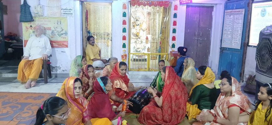 अक्षय तृतीया पर प्रेमनिधि मंदिर में ठाकुर जी का दिव्य चंदन श्रृंगार, फूल बंगले में हुए विराजमान