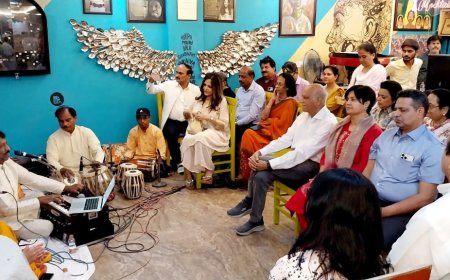 महाकवि सूरदास को संगीत और काव्य संग श्रद्धांजलि, शीरोज हैंगआउट में हुआ आयोजन