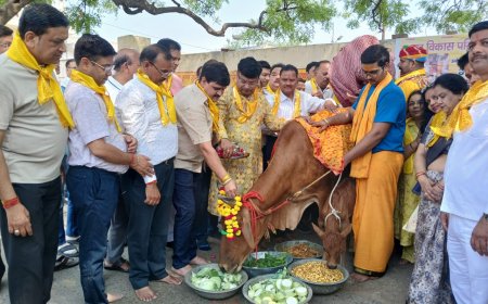 मातृ दिवस पर भारत माता और गौ माता को नमन: वंदे मातरम् की गूंज से गूंजी गौशाला