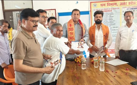 धनौली में श्रम विभाग ने दो दिन लगाया कैंप, अंबेडकर प्रतिमा पर सीढ़ी निर्माण का शिलान्यास