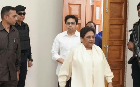 बसपा की सियासत में आकाश की वापसी: दलित राजनीति के लिए मायावती का संतुलन साधने वाला दांव