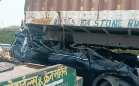 आगरा-लखनऊ एक्सप्रेसवे पर उन्नाव में कंटेनर के नीचे घुसी कार, चार की मौके पर ही मौत