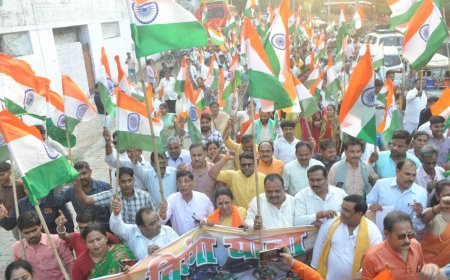 ऑपरेशन सिंदूर की सफलता पर तिरंगा यात्रा में उमड़ा जोश, पाकिस्तान मुर्दाबाद के नारों की गूंज