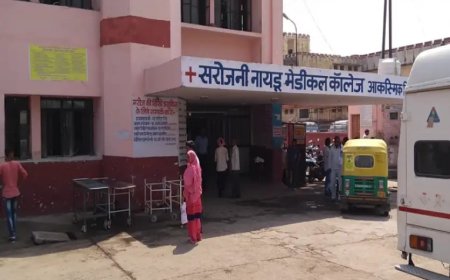 एसएन मेडिकल कॉलेज में फिरोजाबाद के वृद्ध की मौत, कोविड सस्पेक्ट के तौर पर भर्ती हुआ था