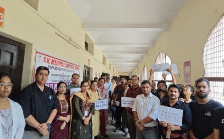 तंबाकू की लत है इलाज योग्य मानसिक विकार: एसएन मेडिकल कॉलेज में जागरूकता अभियान