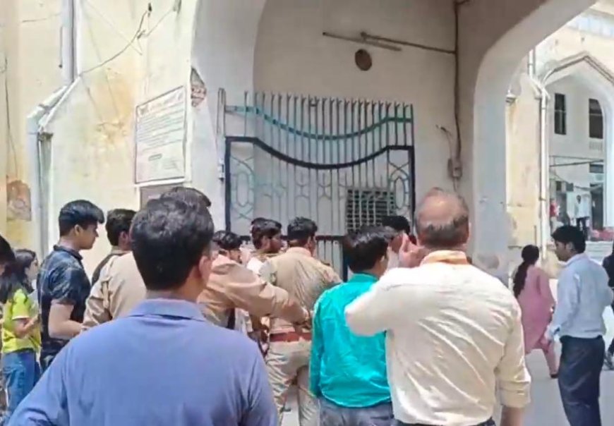 नीट परीक्षा: कुछ चेहरे खिले तो कुछ मुरझाए, आगरा में 22 परीक्षा केंद्रों पर आयोजित हुई परीक्षा