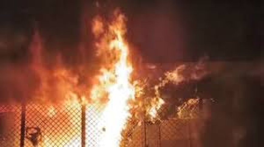 कानपुर की जूता फैक्ट्री में आग, पांच परिजनों की मौत