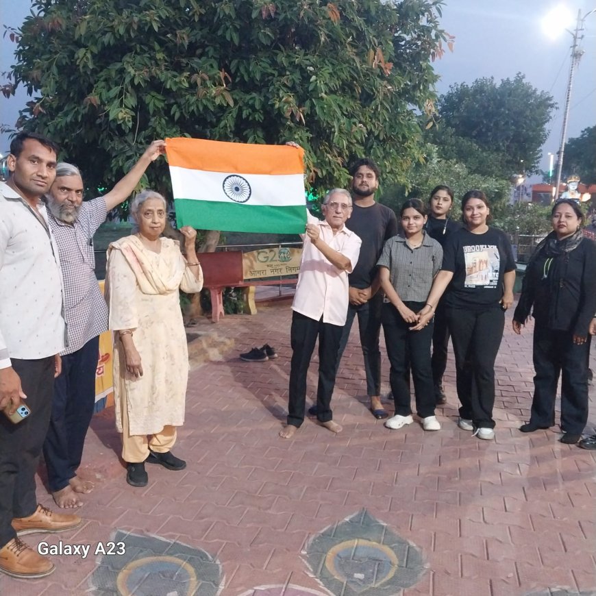 यमुना आरती स्थल पर उत्साहपूर्ण जश्न, भारतीय जांबाजों की वीरता को सलाम