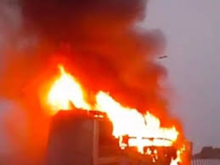 बिहार से दिल्ली जा रही बस में लखनऊ के पास लगी आग, पांच जिंदा जले