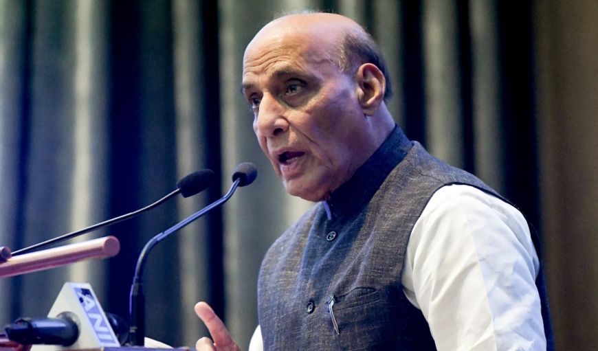 रक्षा मंत्री राजनाथ सिंह की राहुल गांधी को खुली चुनौती- अपना 'एटम बम'  फोड़ दें