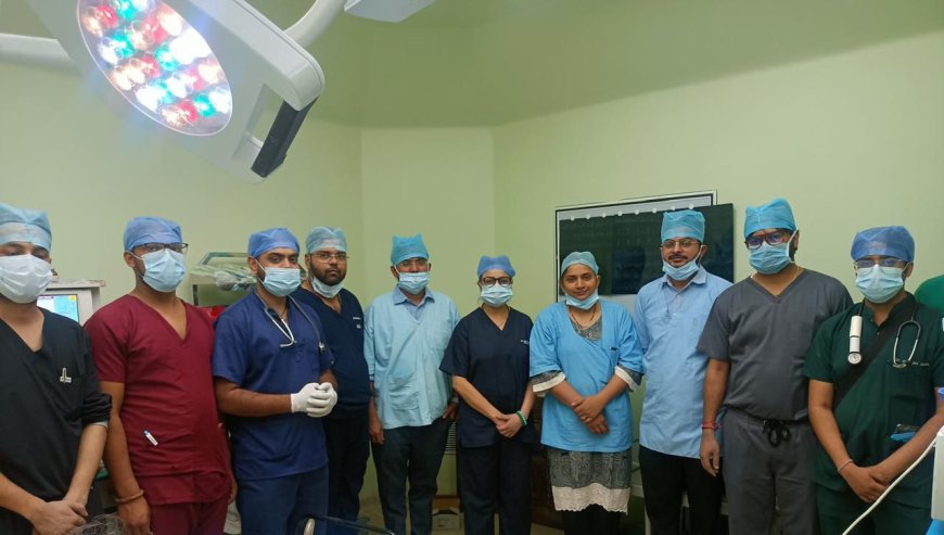 एसएन मेडिकल कॉलेज में डॊक्टरों ने की जटिल डिम्बग्रंथि कैंसर की सफल सर्जरी 