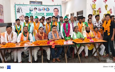 खंदौली में राष्ट्रीय लोकदल को नौजवानों का बड़ा समर्थन, 200 से अधिक ने ग्रहण की सदस्यता