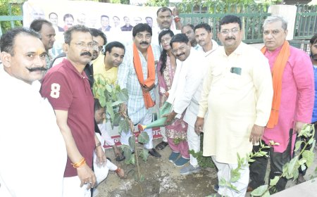 मां के नाम एक पौधा: पर्यावरण संरक्षण का संकल्प लेकर भाजपाइयों ने जयपुर हाउस पार्क में रोपे पौधे