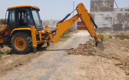 ताजगंज में 20 बीघा की अवैध कॉलोनी ध्वस्त, एडीए की सख्त कार्रवाई से मचा हड़कंप