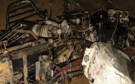 मथुरा में दिल दहला देने वाला हादसा: खंभे से टकराई बाइक, आग लगने से दो युवकों की जिंदा जलकर मौत