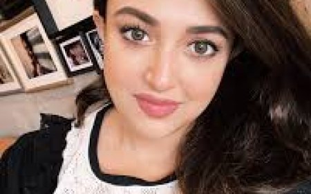 मोनाली ठाकुर ने अमेरिका में दी जादुई परफार्मेंस 