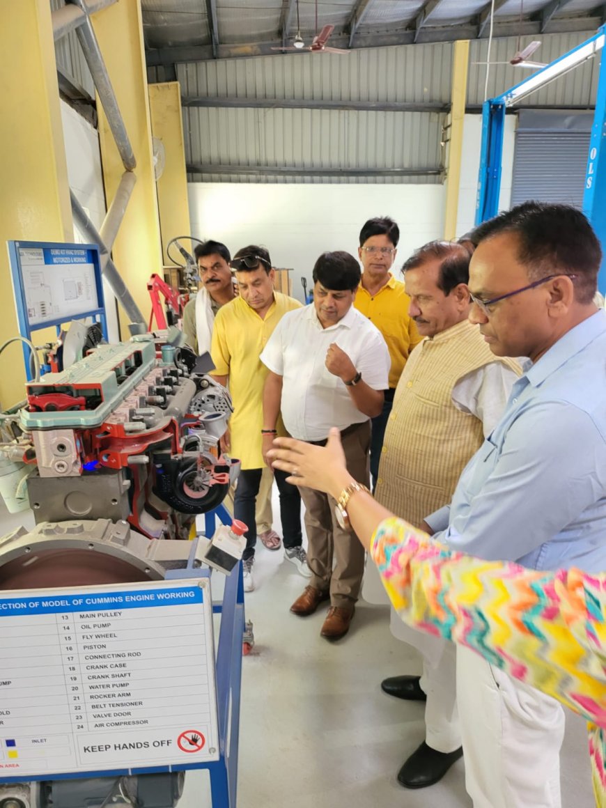 पर्यावरण और तकनीक की पहल: विधायक खंडेलवाल ने किया वृक्षारोपण, आईटीआई कैंपस का निरीक्षण