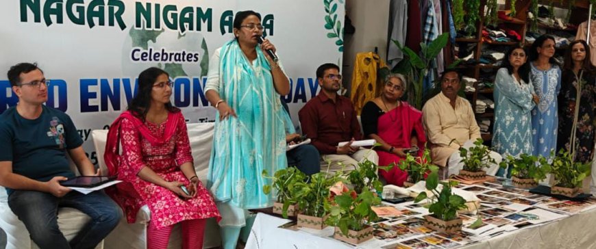 प्लास्टिक हटाओ, कपड़े के थैले अपनाओ: सब्जी विक्रेताओं के बीच बंटी पर्यावरण चेतना