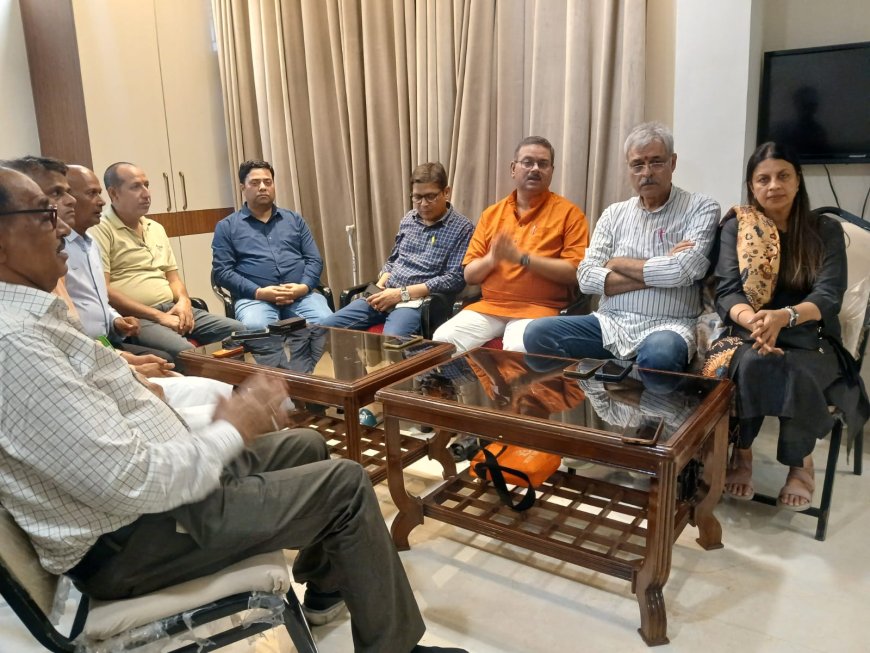 पहली बार आगरा में होगा भारत रक्षा मंच का राष्ट्रीय अधिवेशन, राजनाथ-योगी चीफ गेस्ट होंगे