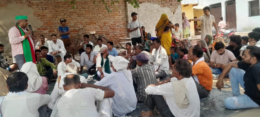 ग्रामीणों की पंचायत: तीसरी बाईपास रेल लाइन से गांववासियों का रास्ता बंद, 18 जून से धरने का ऐलान