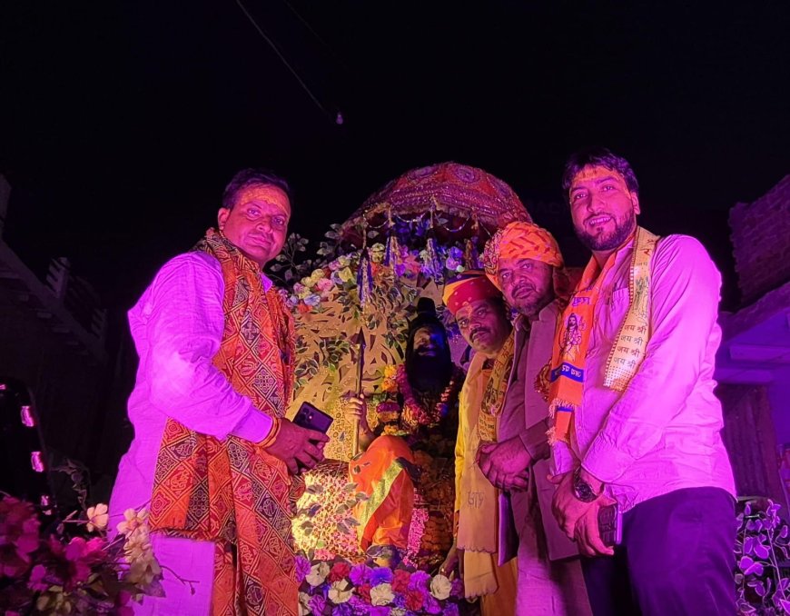 कागारौल में भगवान परशुराम की भव्य शोभायात्रा, आकर्षक झांकियां, पुष्पवर्षा कर स्वागत