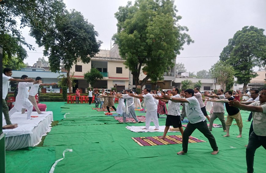 भाविप की अमृतम् शाखा ने योग दिवस की पूर्व संध्या पर आयोजित किया योग शिविर