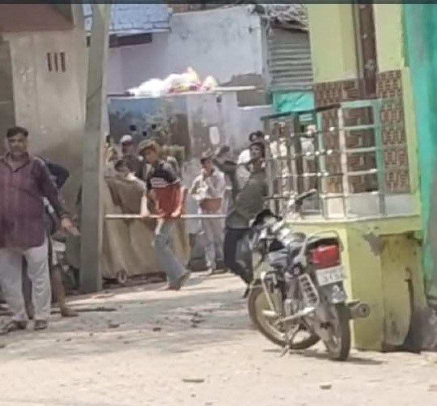 किरावली में दो गुटों की रंजिश बनी खूनी संघर्ष का कारण, पथराव-बोतलबाजी में कई घायल, छह गिरफ्तार