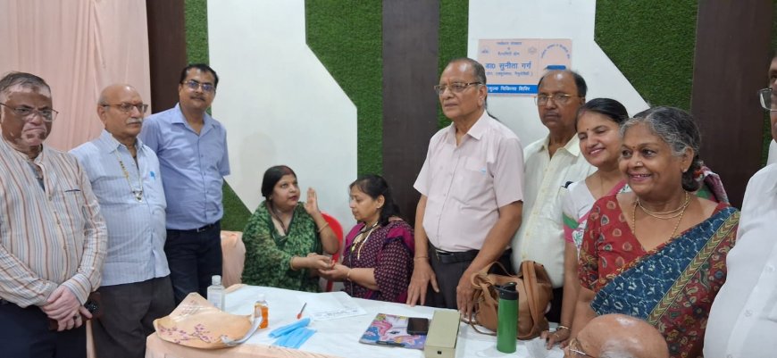 आगरा में विश्व के पहले गर्भाधान संस्कार केंद्र पर हेल्थ कैंप, 125 मरीजों को मिला लाभ