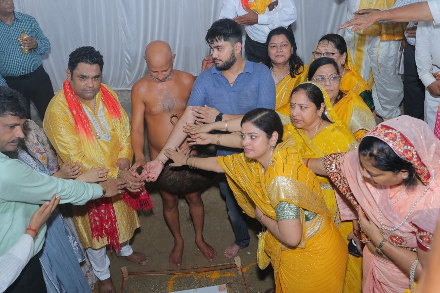 आगरा में उपाध्यायश्री विहसन्त सागर के सान्निध्य में हुआ श्री सर्वतोभद्र जिनालय वेदी शिलान्यास