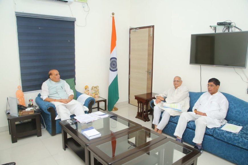 विधायक धर्मेश ने रक्षा मंत्री के समक्ष रखे मतदाता सूची से लेकर अवैध कब्जों तक के मुद्दे