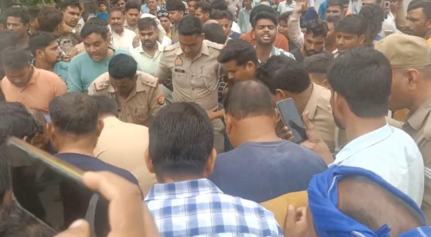 आगरा के अरदाया का दोहरा हत्याकांड: प्रदर्शनकारियों पर पुलिस का शिकंजा, 47 पर मुकदमा दर्ज