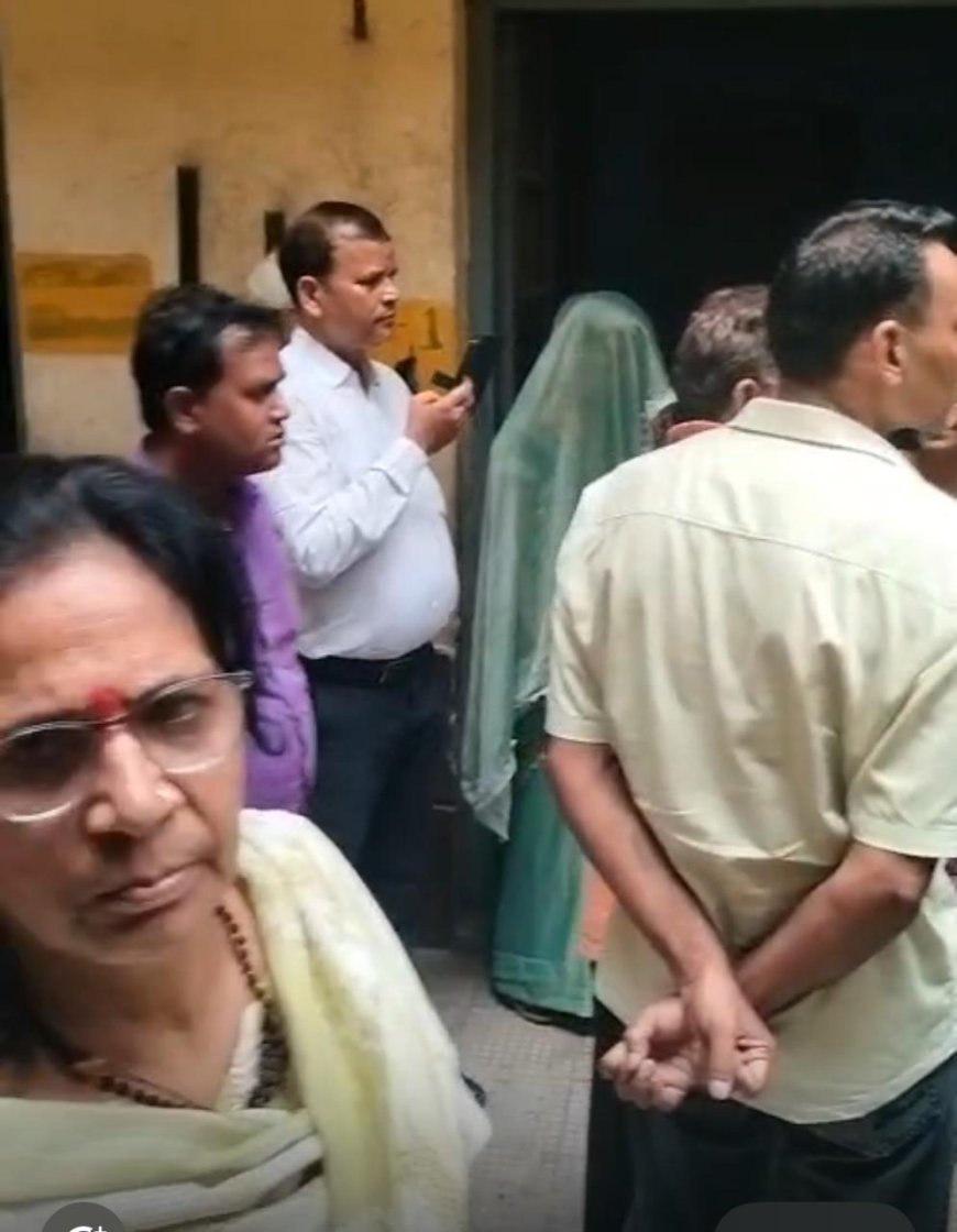 विद्यालय प्राचार्य पर जातिसूचक अपमान और मनमानी का आरोप, पार्षद व अभिभावकों ने खोला मोर्चा