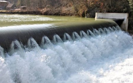 ताजमहल की नींव से जल संकट तक: रबर डैम पर आखिर कब जागेगा शासन?