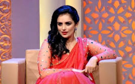 सलमान-आमिर संग काम कर चुकीं एक्ट्रेस श्वेता मेनन पर अश्लीलता के आरोप में केस दर्ज